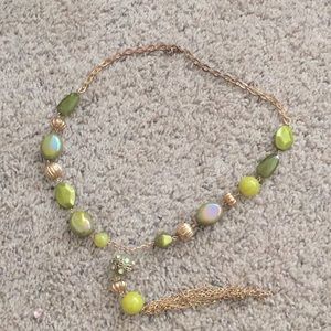 Green beaded statement necklace 💚